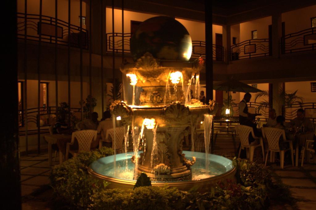 Hotel Lubumbashi Bagian luar foto